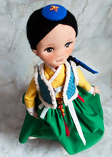 Load image into Gallery viewer, Hanbok doll Pattern / Lady wearing jobawi
