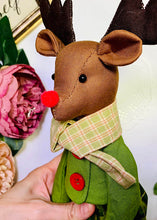 Load image into Gallery viewer, Easy Doll Pattern / Rudolph the Red-Nosed Reindeer
