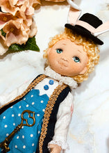 Load image into Gallery viewer, 25cm Doll Pattern / (S) Watch Rabbit (Dress-Up)
