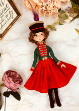 Load image into Gallery viewer, 35cm doll Pattern / The woman wearing a hat with feathers (Face center seam)
