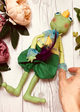 Load image into Gallery viewer, Easy Doll Pattern / Frog Prince
