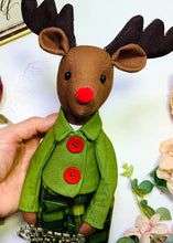 Load image into Gallery viewer, Easy Doll Pattern / Rudolph the Red-Nosed Reindeer
