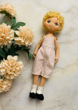 Load image into Gallery viewer, 25cm Doll Body Pattern 🧶 Standing Doll Body

