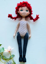 Load image into Gallery viewer, 25cm Doll Body Pattern 🧶 Standing Doll Body
